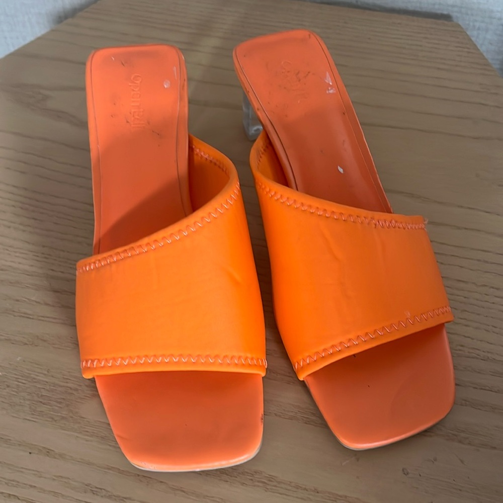 NWOT OPEN EDIT orange slide sandal with lucite clear heel